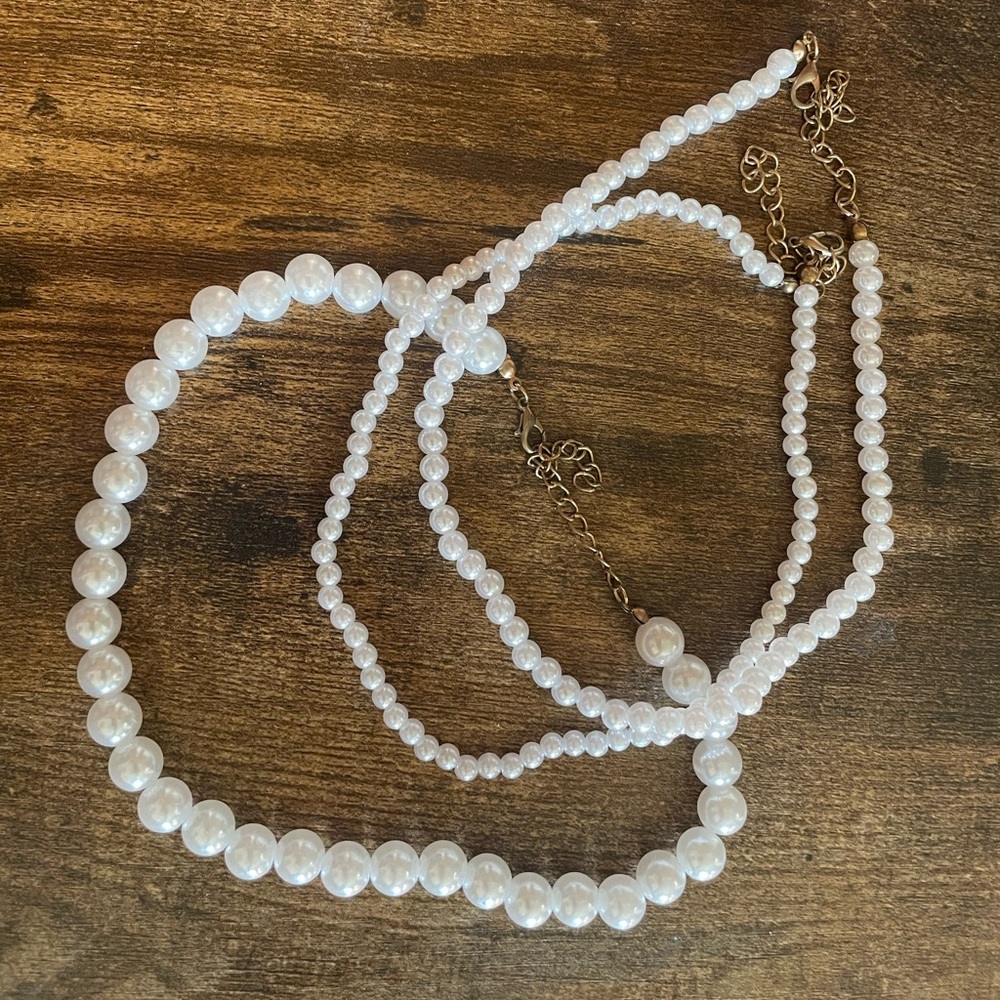 Faux Pearl Necklace Set